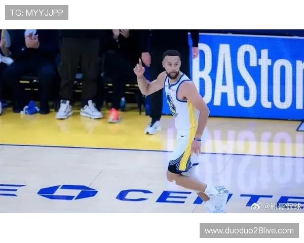 湖人队迎战勇士队前瞻 詹姆斯与库里再度对决 谁将主宰西部赛季走势